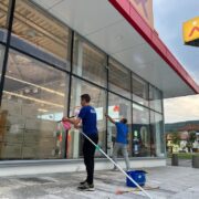 Servicii curatenie Altex