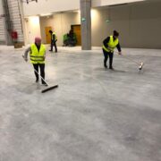 Curatenie industriala hala