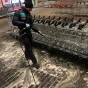 Spalat carucioare supermarket