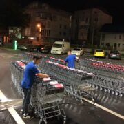 Spalat carucioare supermarket