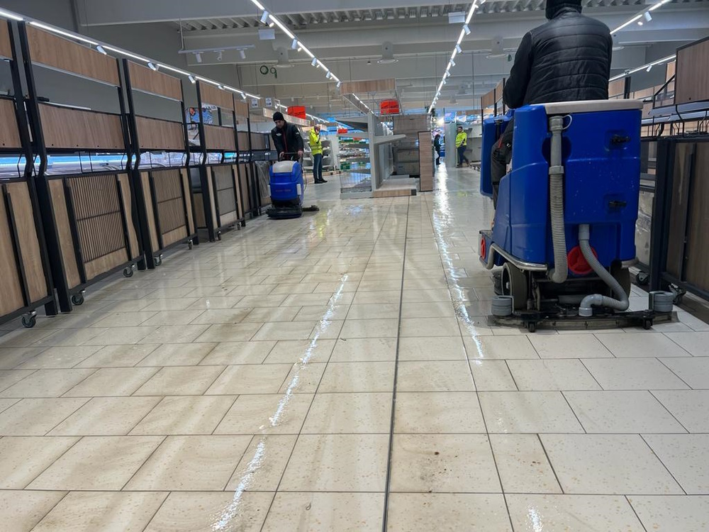 BEST CLEAN CURATENIE hipermarket supermarket